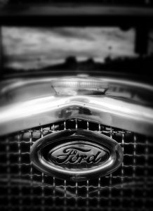 Hermann Stegmaier Senior konnte durch seine Kontakte in den USA einen der ersten Ford-Verträge in Deutschland unterschreiben. Der Vertrag ist bis zum heutigen Tag gültig.